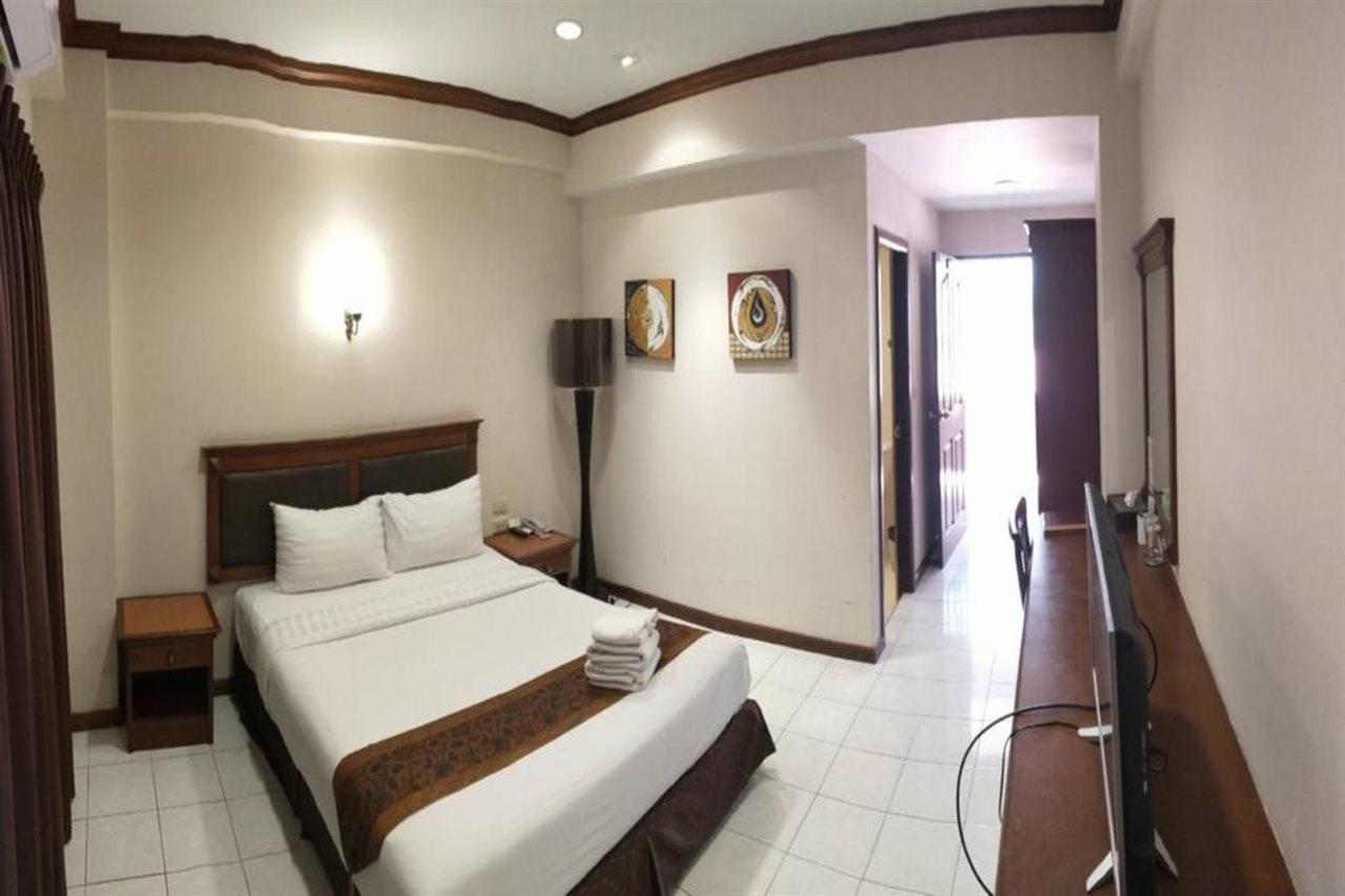 Inn House- Sha Extra Plus Паттайя Экстерьер фото