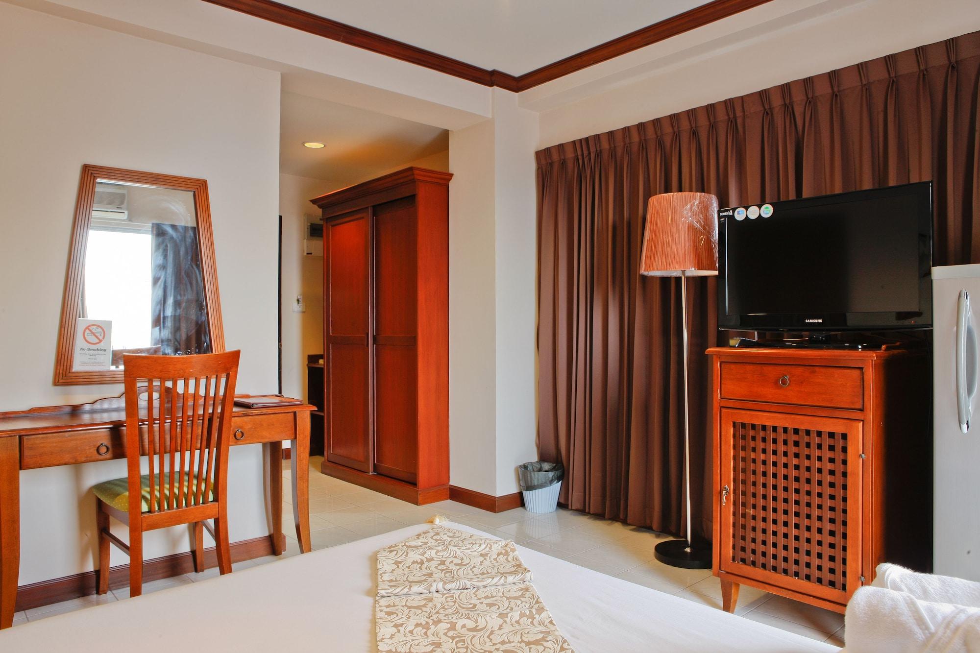 Inn House- Sha Extra Plus Паттайя Экстерьер фото